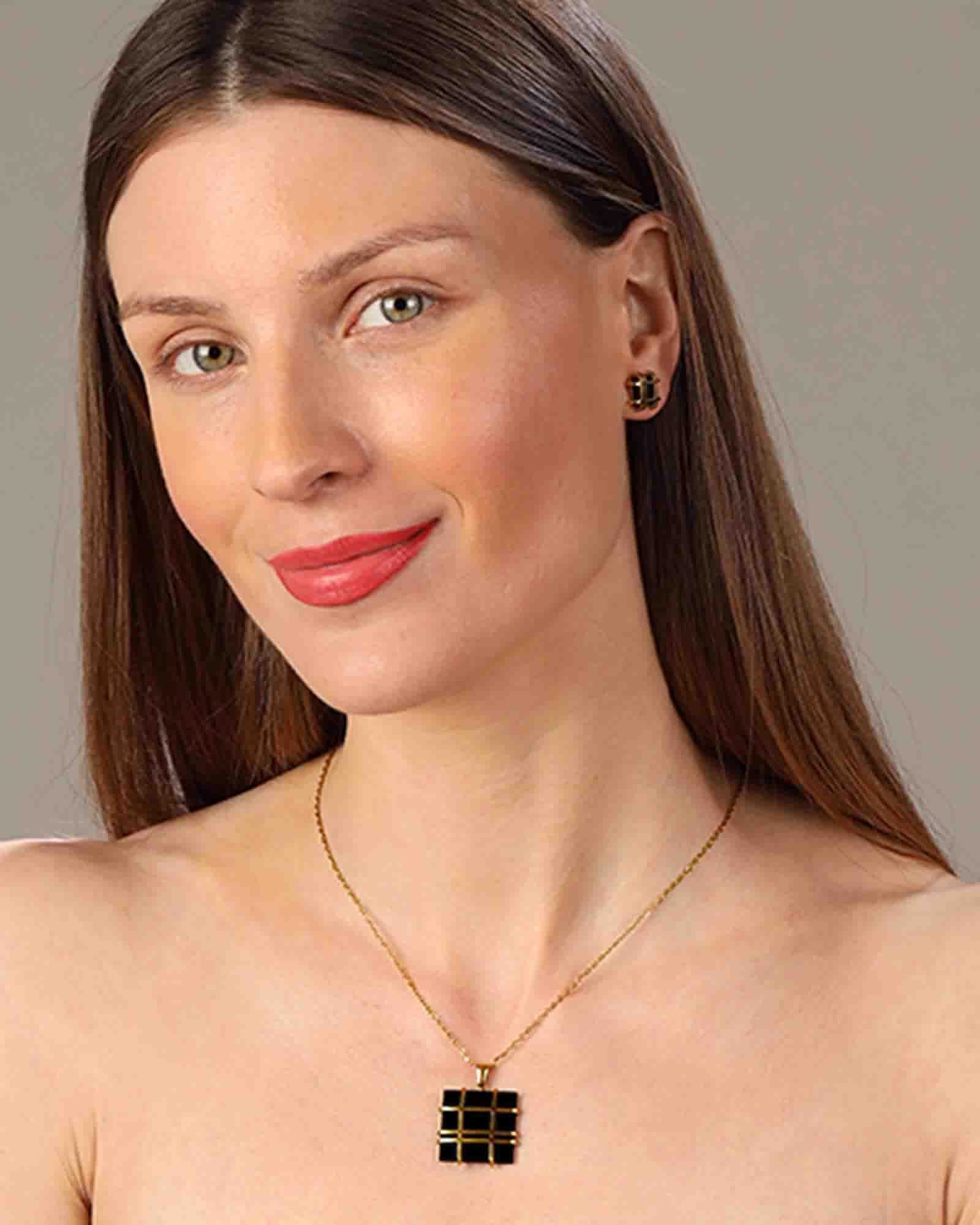 18K Gold Plated Black Onyx stone pendant with chain